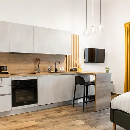 Clujstays In The Heart Of *